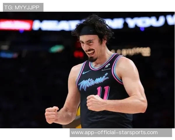 哈克斯高效表现助力球队12投8中砍下17分10篮板6助攻正负值加43